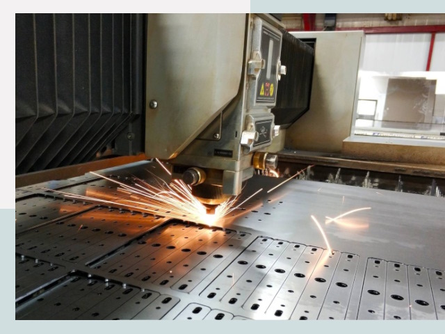 Лазерная резка металла в Тихорецке от 618 руб.